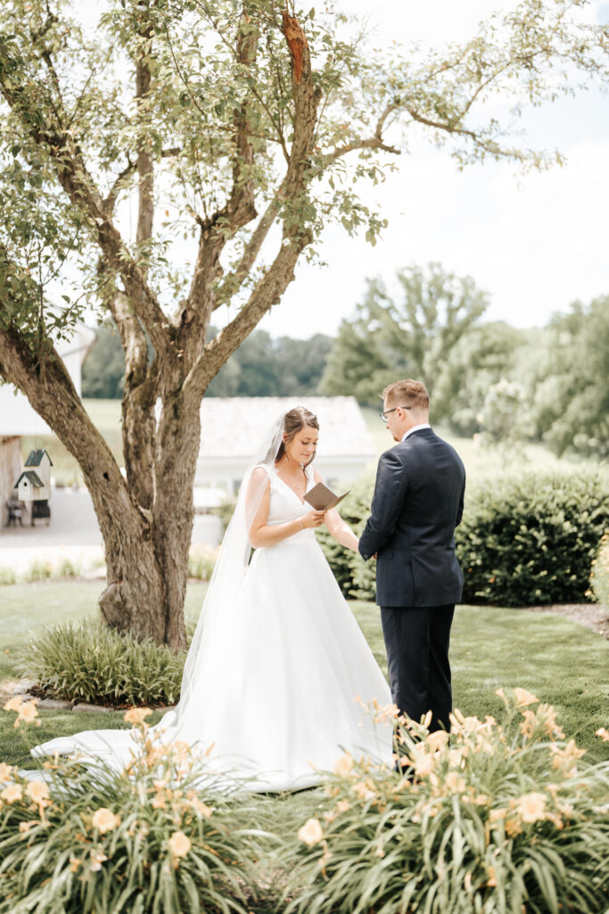 Essential Tips for Planning a Wedding Near Philadelphia